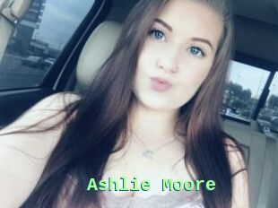 Ashlie_Moore