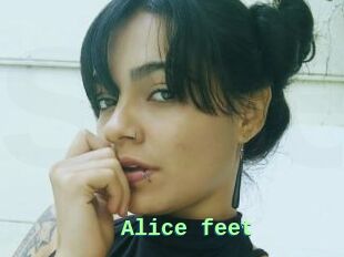 Alice_feet