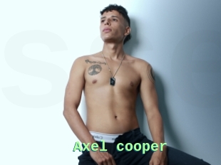 Axel_cooper