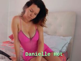Danielle_Hot