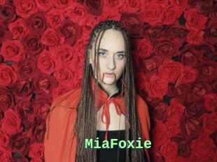 MiaFoxie