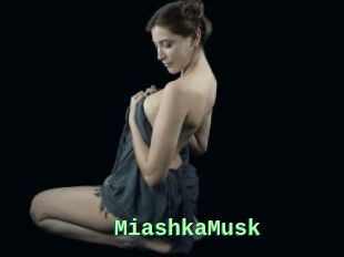 MiashkaMusk