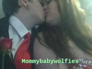 Mommybabywolfies