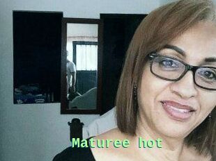 Maturee_hot