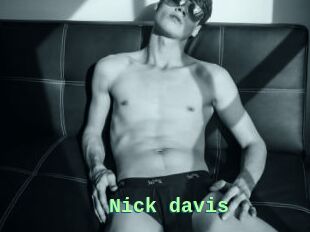 Nick_davis