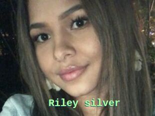 Riley_silver