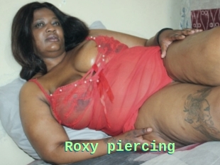 Roxy_piercing