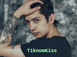 TiknomKiss