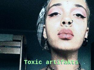 Toxic_artifakts