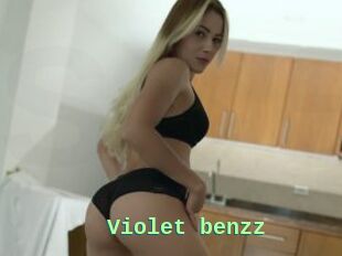 Violet_benzz