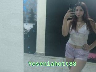 Yeseniahott88